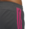 DU3497_APP_on-model_detail-3_white