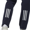 DV0766_APP_on-model_detail-2_white