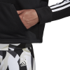 DV2418_APP_on-model_detail-2_white