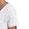 DV3002_APP_on-model_detail-2_white