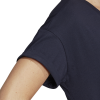 DV3028_APP_on-model_detail-3_white