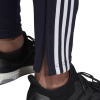 DW5373_APP_on-model_detail-3_white