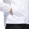 DW9479_APP_on-model_detail-3_white