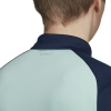 DX0473_APP_on-model_detail-2_white